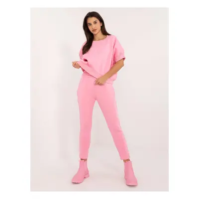 Pink two-piece tracksuit with insulation