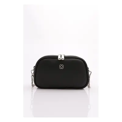 DGN Women's Chain Detailed Bag