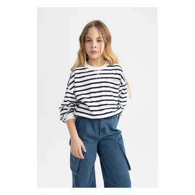 DEFACTO Girl&#39;s Striped Crew Neck Sweatshirt