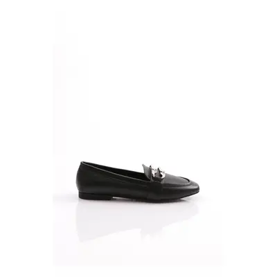 DGN Women's Buckle Loafer