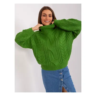 Green oversize sweater with long sleeves