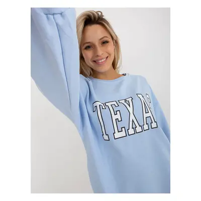 Light blue oversize long sweatshirt with a slogan