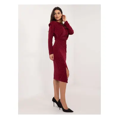 Burgundy cocktail dress with shiny appliqués