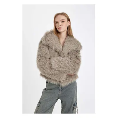 DEFACTO Relax Fit Jacket Collar Snap Closure Faux Fur Coat