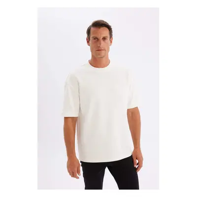 DEFACTO Oversize Wide Pattern Crew Neck Heavy Fabric Basic Plain Short Sleeve T-Shirt