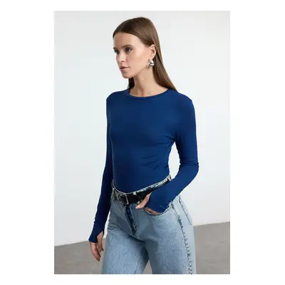 Trendyol Navy Blue Viscose/Soft Fabric Finger-Touch Detailed Flexible Knitted Blouse