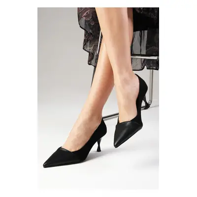 Mio Gusto Black Color Suede and Leather Combination Heeled Women's Shoes