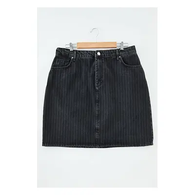 Trendyol Curve Anthracite More Sustainable Striped Mini Plus Size Denim Skirt