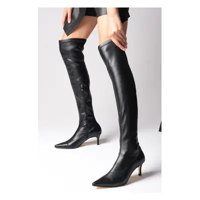 Mio Gusto Latisha Black Color Low Heel Stretch Boots