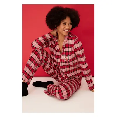 Trendyol Red Plaid Deer Embroidery Detailed Tshirt-Pants Knitted Pajama Set