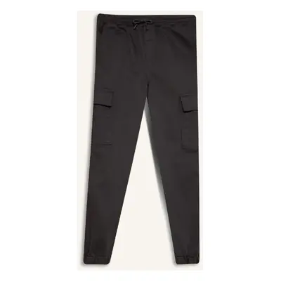 DEFACTO Regular Waist Tie-Waist Cargo Pocket Jogger Textured Pants