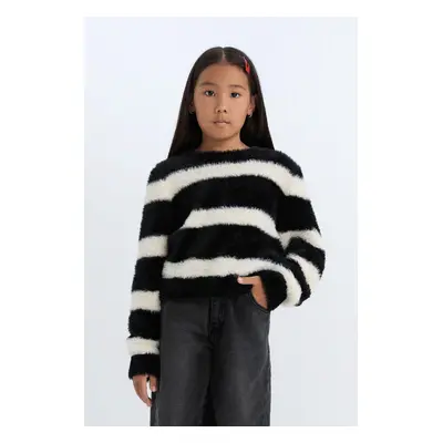 DEFACTO Girl's Crew Neck Striped Sweater