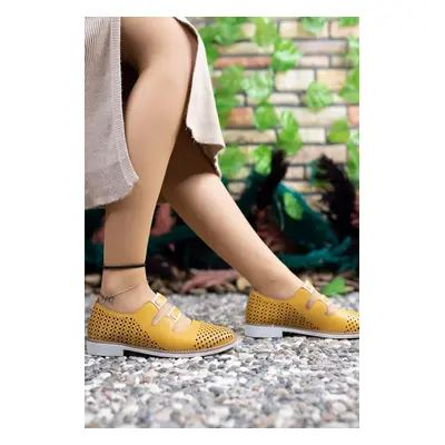 Riccon Women's Mustard Casual Shoes