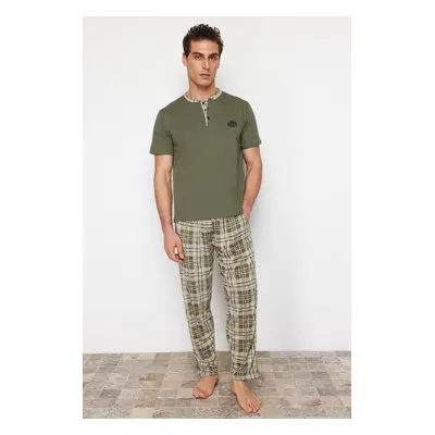 Trendyol Khaki Regular Fit Plaid Knitted Pajama Set