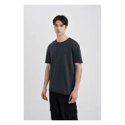 DEFACTO Regular Fit Crew Neck Short Sleeve T-Shirt