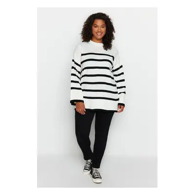 Trendyol Curve Ecru Striped Crew Neck Knitwear Sweater