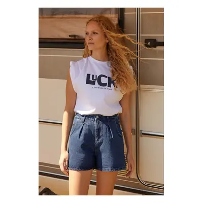 Trendyol Blue More Sustainable Pleated Denim Shorts