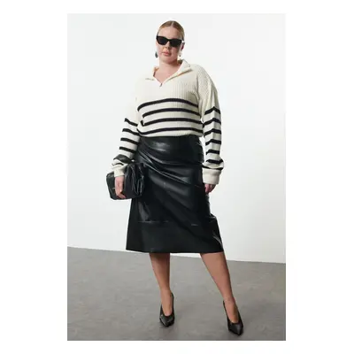 Trendyol Curve Black Woven Plus Size Skirt