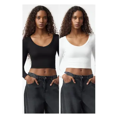 Trendyol Black-Ecru 2-Pack Fitted/Body-Sit Knitted Blouse