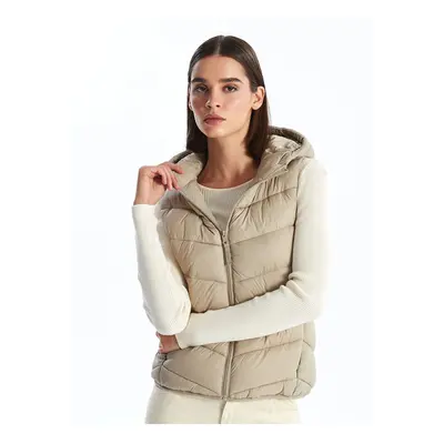 LC Waikiki Lw - Women's Hooded Plain Puffer Vest