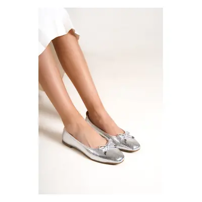 Capone Outfitters Hana Trend Women's Bow Silver Balcony Flats