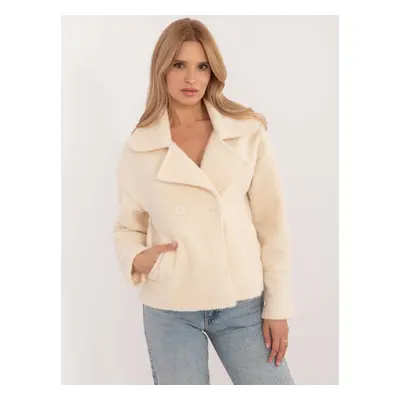 Light beige double-breasted coat with a collar