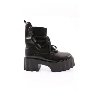 DGN Es803 Women's Thick Sole Lace-Up Boots.