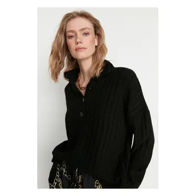 Trendyol Black Wide Fit Soft Textured High Neck Knitwear Sweater