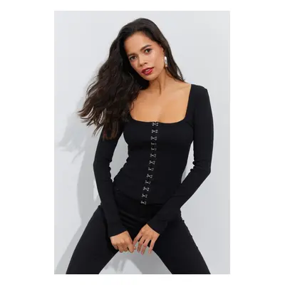 Cool & Sexy Women's Black Attached Camisole Blouse B1908