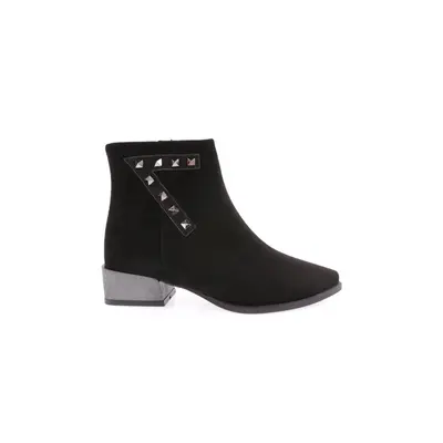 DGN Pm161-k0020 Pointed Toe Women's Short Heel Boots with Trock on the Sides