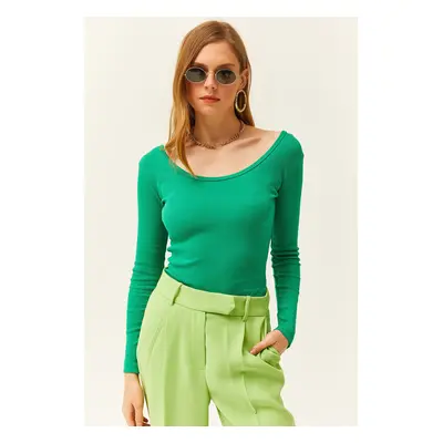 Olalook Women's Grass Green Wide Collar Camisole Blouse