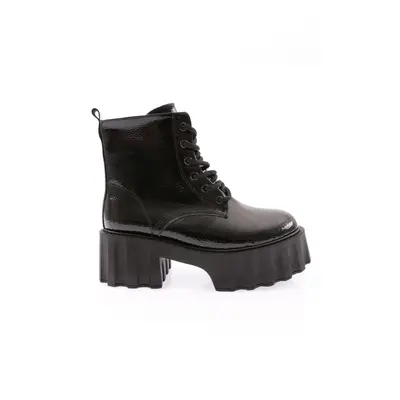 DGN Es801 Women's Thick Sole Lace-Up Boots.