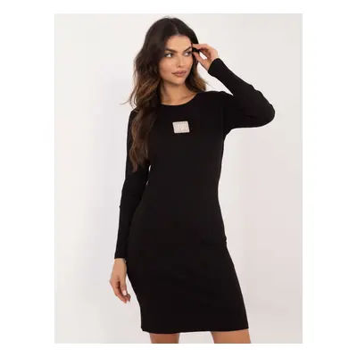 Black ribbed dress with patch