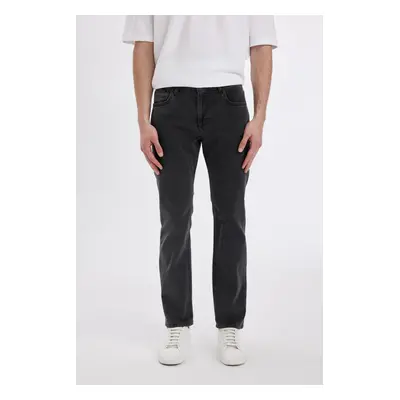 DEFACTO Sergio Regular Fit Normal Waist Pipe Leg Jean Trousers