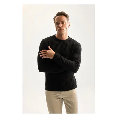 DEFACTO Men's Black Standard Fit Crew Neck Textured Knitwear Sweater