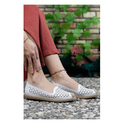 Riccon White Straw Detailed Women's Casual Shoes