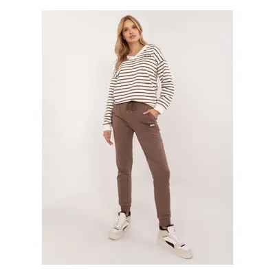 Ecru-brown tracksuit with striped sweatshirt