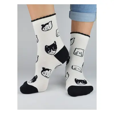 NOVITI Woman's Socks SB048-G-03