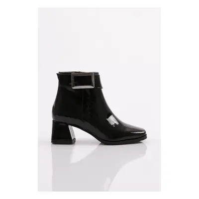 DGN Blunt-12k Women's 22kP Flat Toe Heels Ankle Boots.