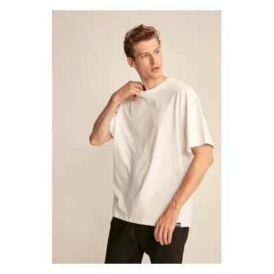 GRIMELANGE Jett Men's Oversize Fit 100% Cotton Thick Textured White T-shirt