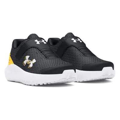 Boys' shoes Under Armour BINF Surge AC