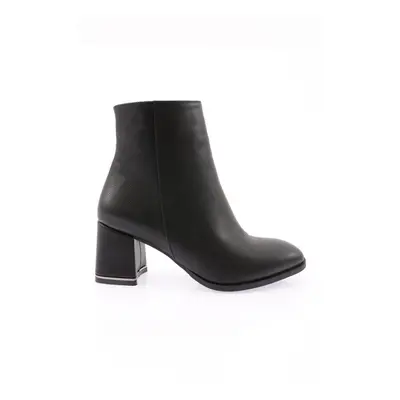 DGN Women's Heeled Boots Black Custava