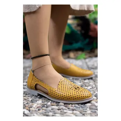 Riccon Women's Mustard Casual Shoes