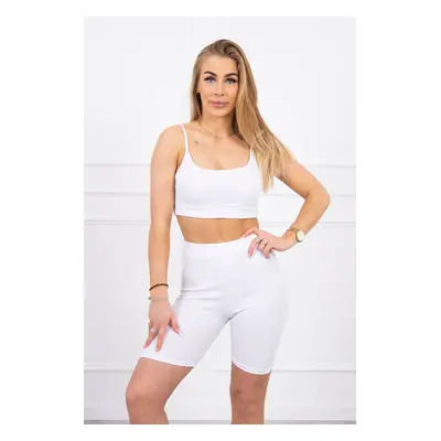 Set with white high-waisted trousers