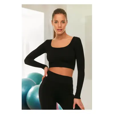 Trendyol Black Seamless Crop Extra Stretchy Knitted Sports Top/Blouse