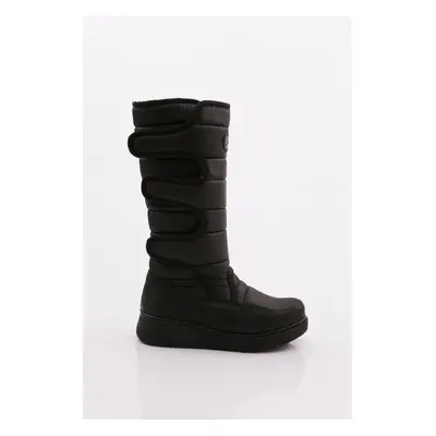 DGN Women's Side Velcro Boots