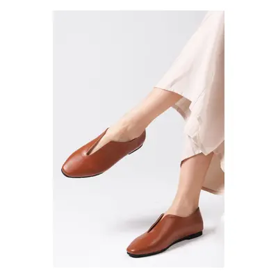 Mio Gusto Jodie Women's Tan Flat Flat Flat Flats Shoes