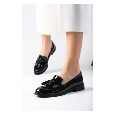 Mio Gusto Iris Black Color Patent Leather Women's Oxford Casual Flat Shoes