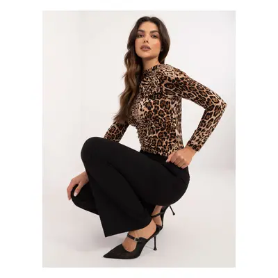 Beige and black fitted blouse with leopard print