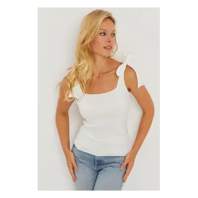 Cool & Sexy Women's White Knitwear Blouse YV236